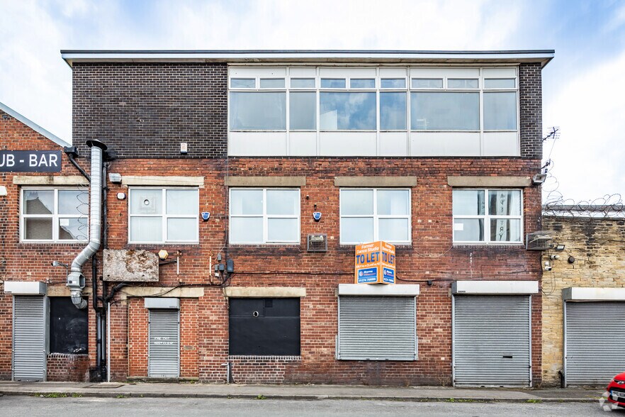 Factory St, Bradford à louer - Photo de l’immeuble – Image 3 sur 4