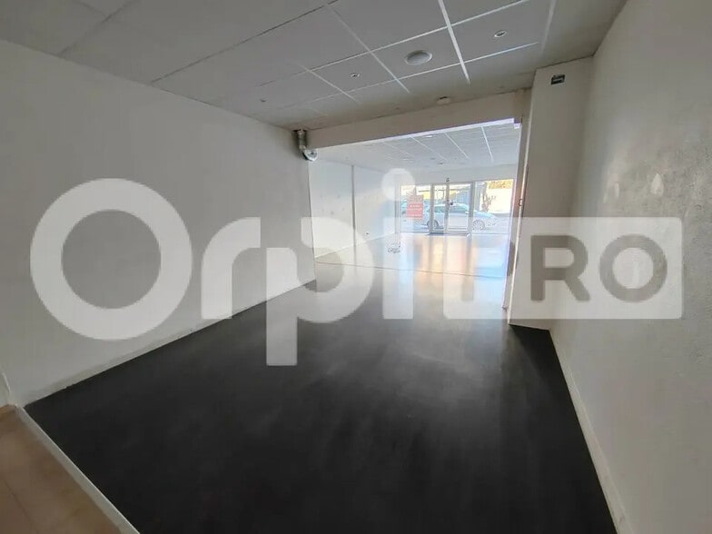 Local commercial dans Biscarrosse à louer - Photo de l’immeuble – Image 3 sur 6