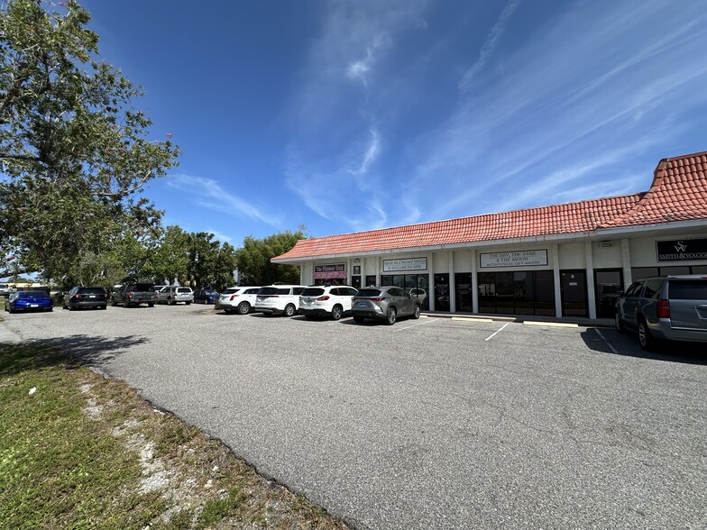 115 N Tamiami Trl, Nokomis, FL à vendre - Photo de l’immeuble – Image 3 sur 6