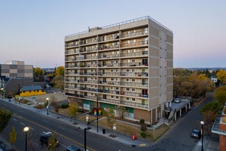 Plus de détails pour 325 10th St NW, Calgary, AB - Local commercial à louer