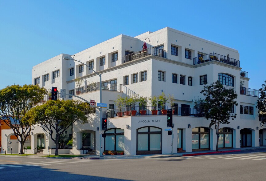 725 Arizona Ave, Santa Monica, CA à louer - Photo de l’immeuble – Image 1 sur 9