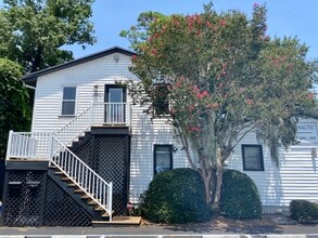 1350 Chuck Dawley Blvd, Mount Pleasant, SC à louer Photo de l’immeuble– Image 1 sur 11