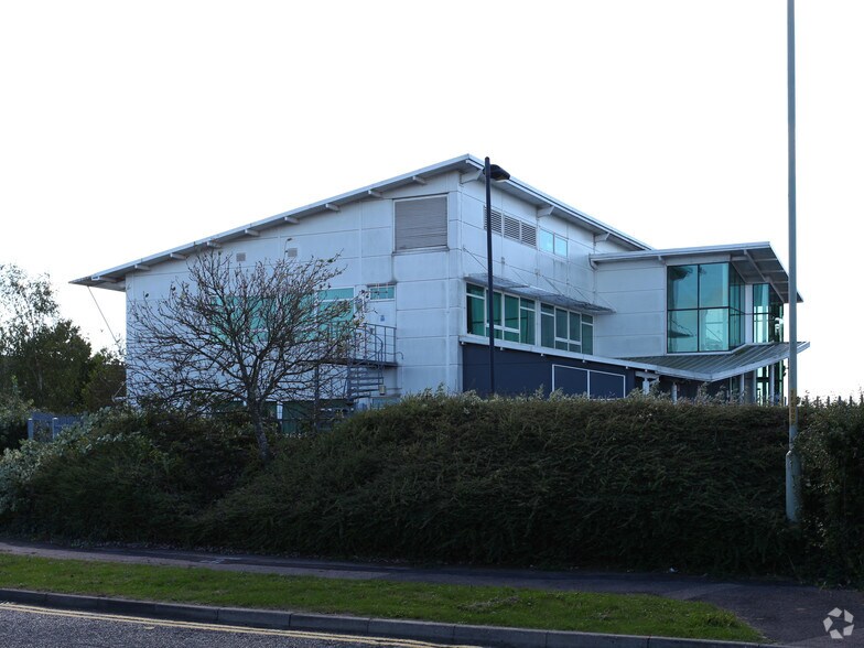 Long Barrow Way, Ashford à louer - Photo de l’immeuble – Image 2 sur 6