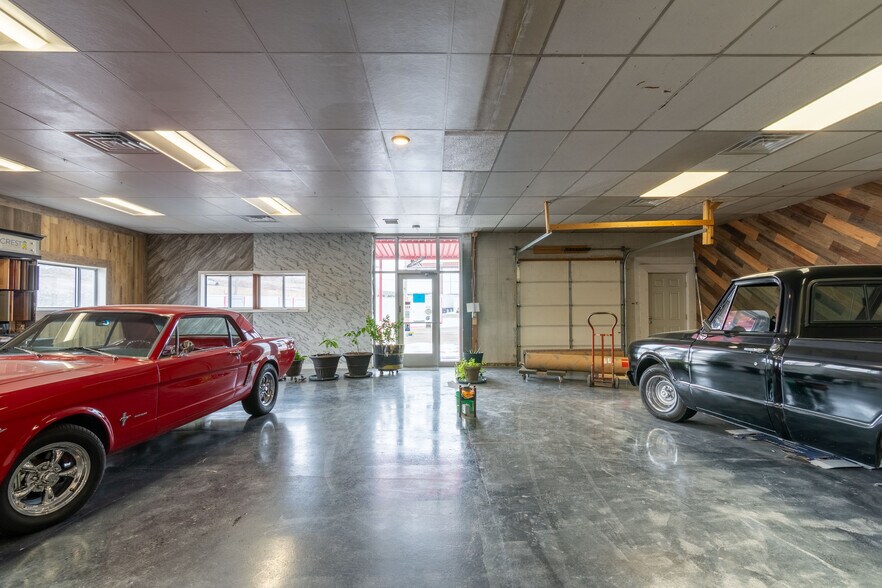 2535 W Main St, Valley City, ND à louer - Photo de l’immeuble – Image 3 sur 21