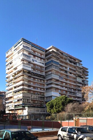 Plus de détails pour Avenida Derechos Humanos, 2, Alcorcón - Logement à vendre