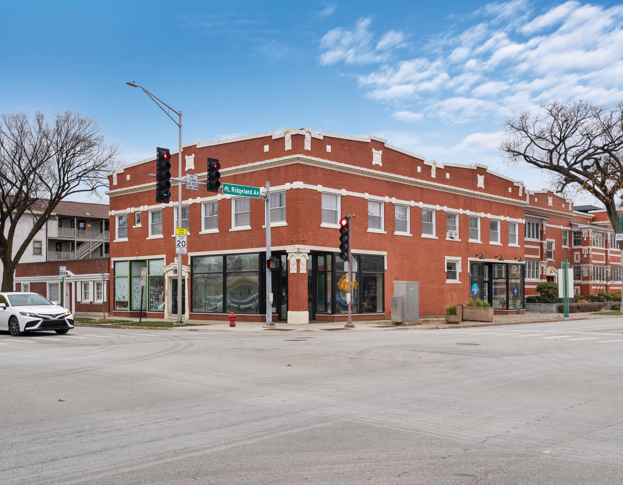 400-402 Lake St, Oak Park, IL à vendre Photo de l’immeuble– Image 1 sur 7