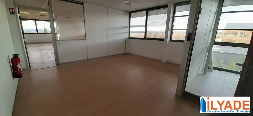 Bureau dans Aix-en-Provence à vendre Photo de l’immeuble– Image 1 sur 12