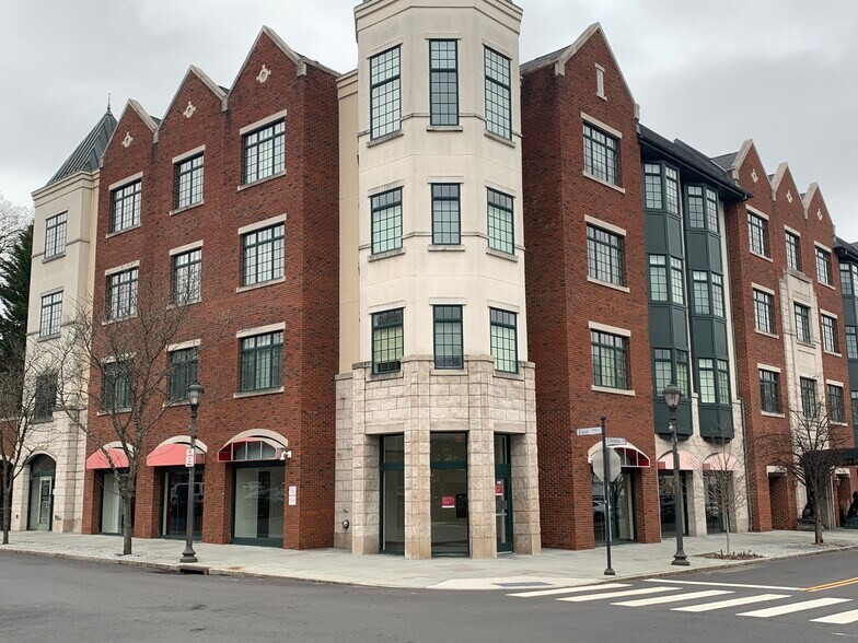 1-100 Christie Pl, Scarsdale, NY à louer - Photo principale – Image 1 sur 3