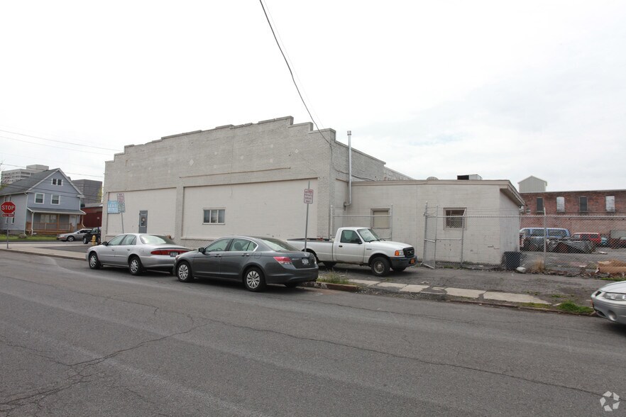 215 Park Ave, Syracuse, NY à louer - Photo de l’immeuble – Image 3 sur 3