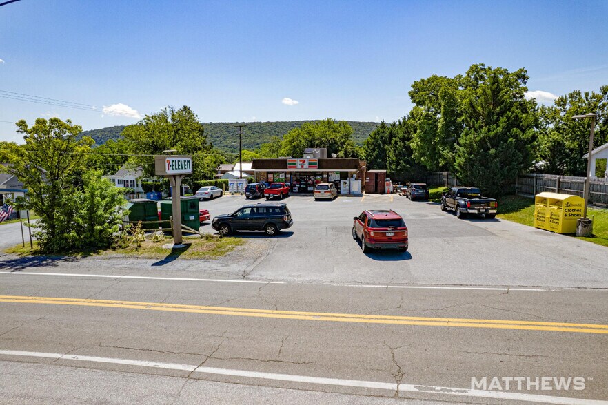 1655 W Washington St, Harpers Ferry, WV à vendre - Photo de l’immeuble – Image 2 sur 3