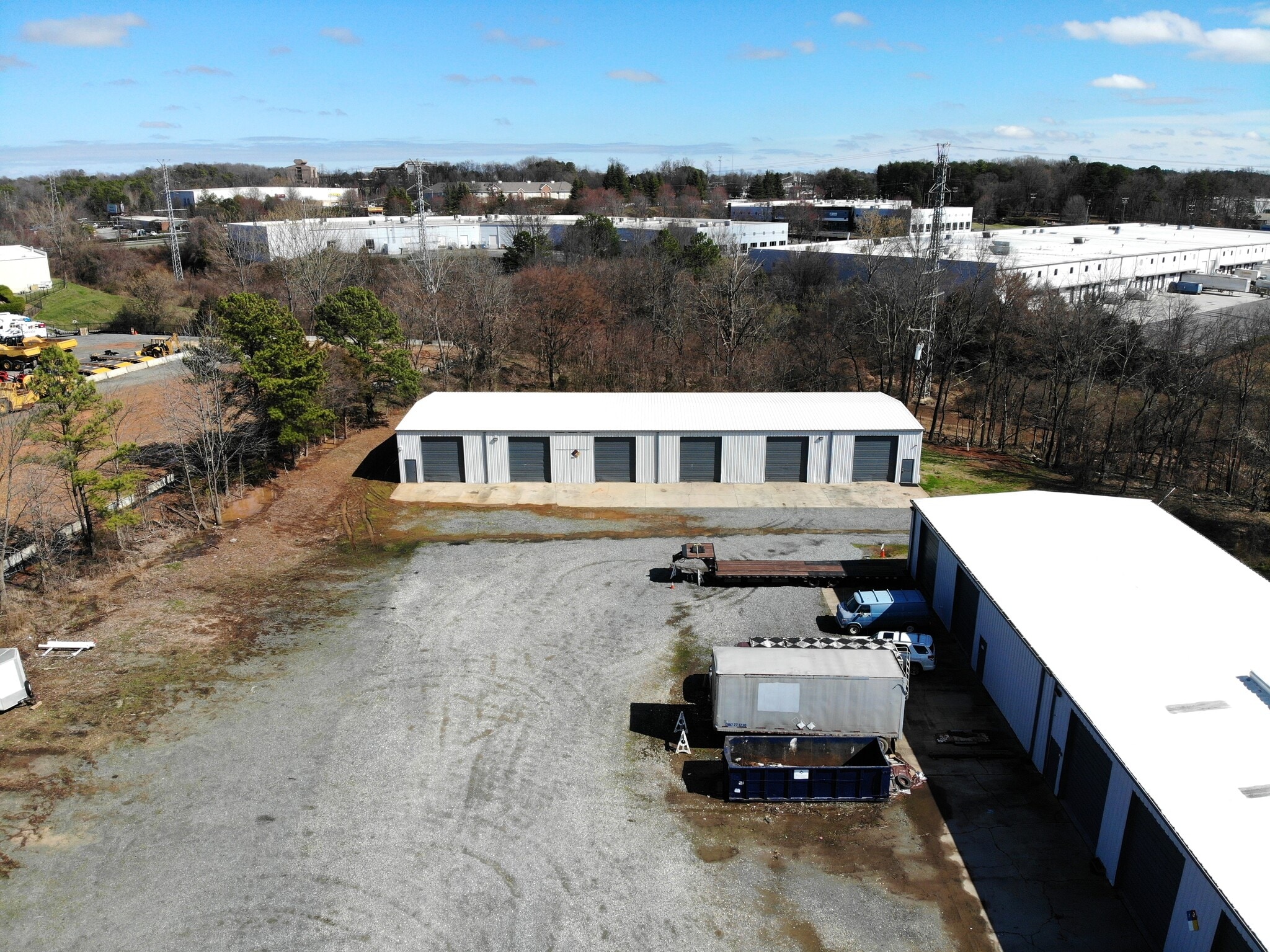 8718 Statesville Rd, Charlotte, NC à louer Photo de l’immeuble– Image 1 sur 2