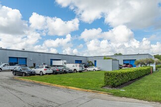 Plus de détails pour 5500-5632 NW 161st St, Hialeah, FL - Industriel/Logistique à louer