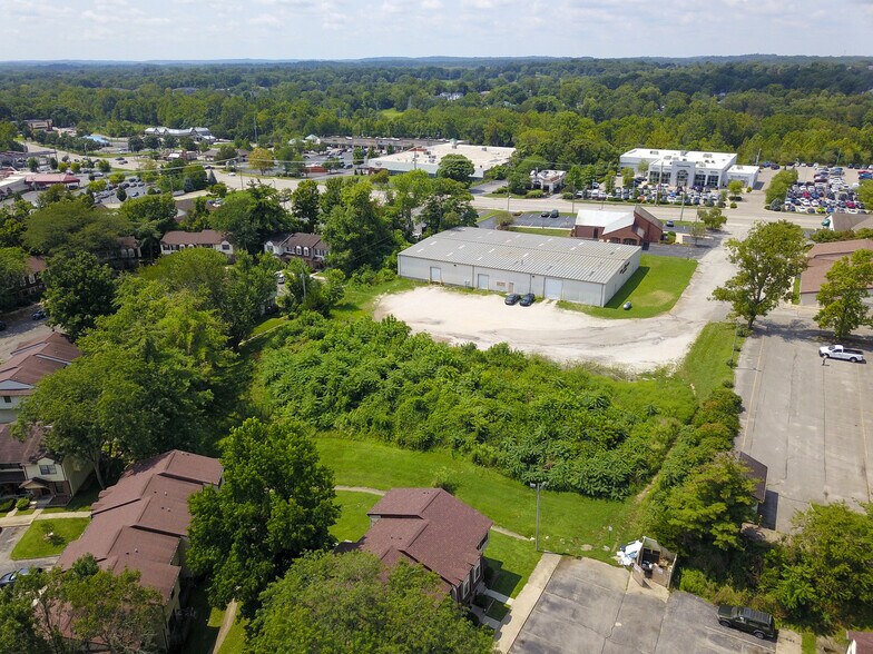 2379 S Walnut St, Bloomington, IN à vendre - Photo de l’immeuble – Image 3 sur 12