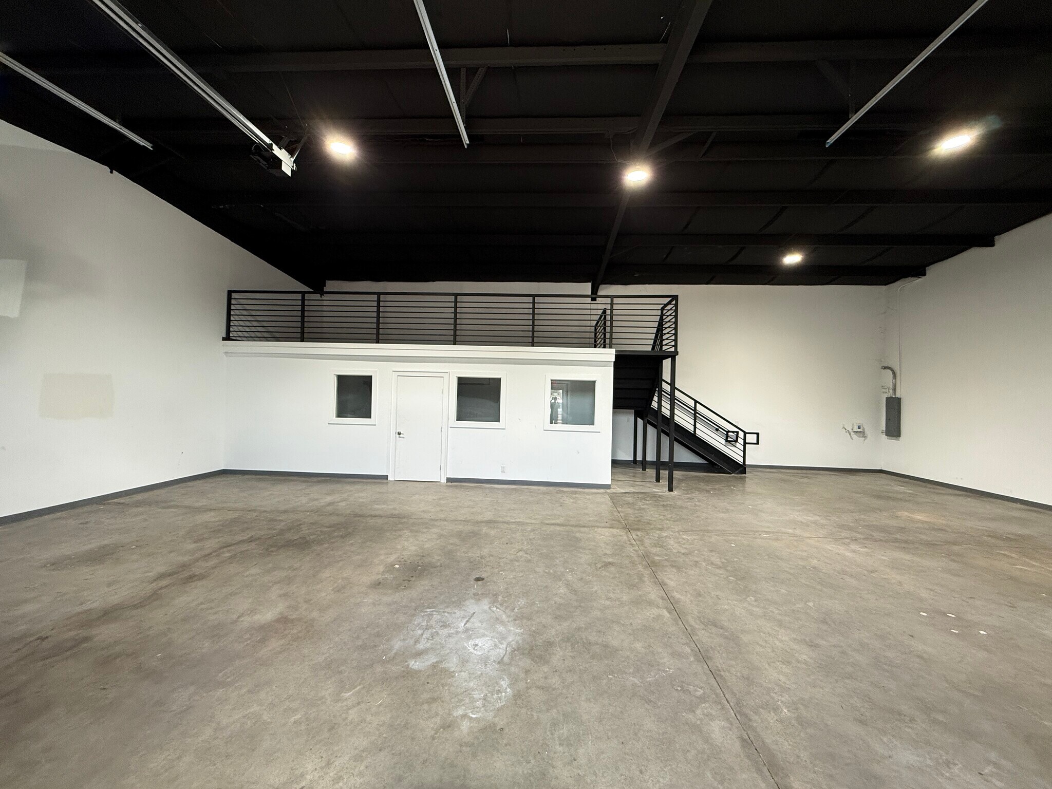 221 Baker Rd, Houston, TX à louer Photo de l’immeuble– Image 1 sur 5