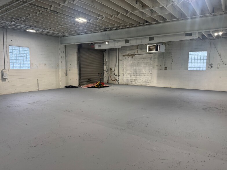1401 Clipper Heights, Baltimore, MD à louer - Photo de l’immeuble – Image 3 sur 7