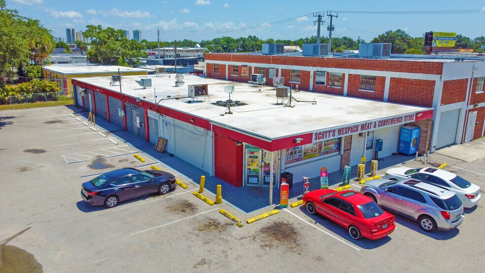 2467-2469 Edison Ave, Fort Myers, FL à vendre - Photo de l’immeuble – Image 1 sur 22