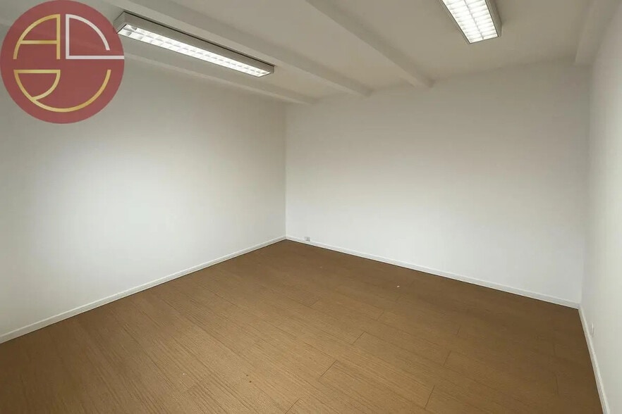 Industriel/Logistique dans Fenouillet à louer - Photo de l’immeuble – Image 2 sur 6