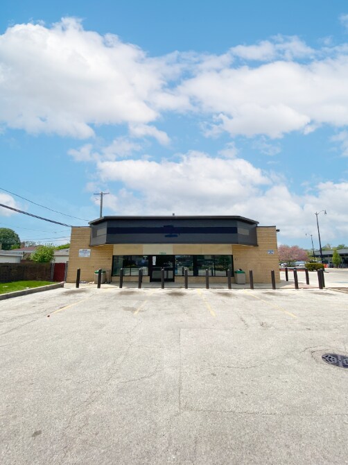 7950 Crawford Ave, Skokie, IL à vendre Photo de l’immeuble– Image 1 sur 9