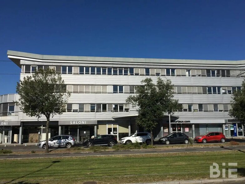Bureau dans Mérignac à louer - Photo de l’immeuble – Image 2 sur 9