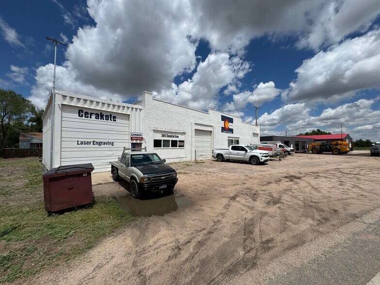 305 Central Ave, Wiggins, CO à vendre - Photo de l’immeuble – Image 2 sur 21