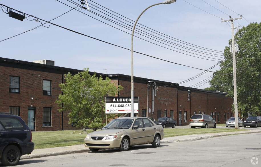8100-8230 Rue De L'industrie, Montréal, QC à louer - Photo de l’immeuble – Image 2 sur 2