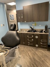 519 N Cass Ave, Westmont, IL à louer Photo intérieure– Image 2 sur 10
