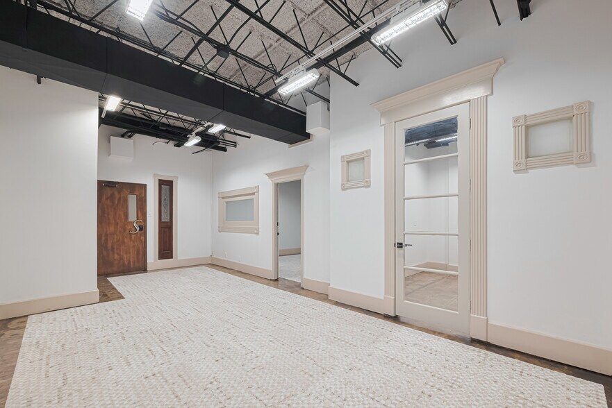 1920 N Memorial Way, Houston, TX à louer - Photo intérieure – Image 3 sur 29