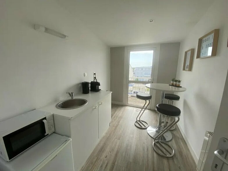 Bureau dans Séné à vendre - Photo de l’immeuble – Image 3 sur 3