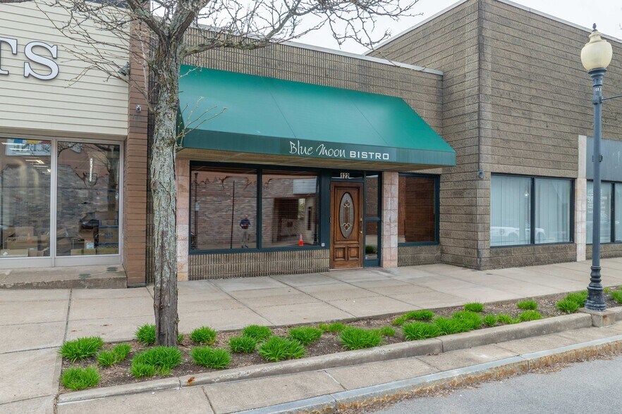 122 Cayuga St, Fulton, NY à vendre - Photo principale – Image 1 sur 57