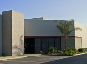 1961 E Miraloma Ave, Placentia, CA à louer Photo de l’immeuble– Image 1 sur 1