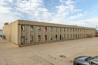 Plus de détails pour 9803-9805 47 Ave NW, Edmonton, AB - Industriel/Logistique à louer