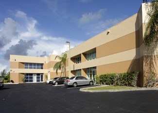 Plus de détails pour 20101-20161 NE 16th Pl, Miami, FL - Bureau à louer
