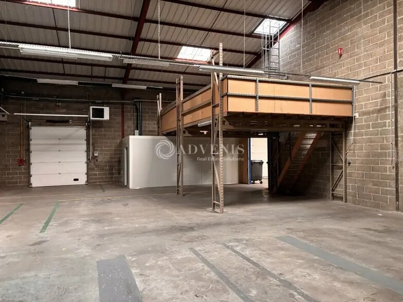 Local d'activités dans Le Mans à vendre - Photo de l’immeuble – Image 3 sur 3