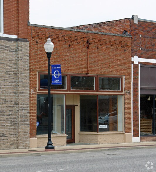 219 E Rogers Blvd, Skiatook, OK à louer - Photo de l’immeuble – Image 3 sur 47