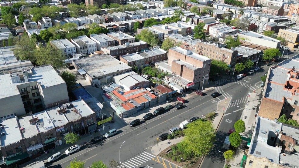 35 Church Ave, Brooklyn, NY à vendre - Vidéo sur l’annonce professionnelle – Image 2 sur 11