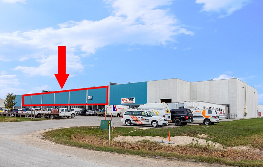 107 Mountain View Rd, Winnipeg, MB à louer - Photo de l’immeuble – Image 1 sur 5