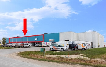 107 Mountain View Rd, Winnipeg, MB à louer Photo de l’immeuble– Image 1 sur 5