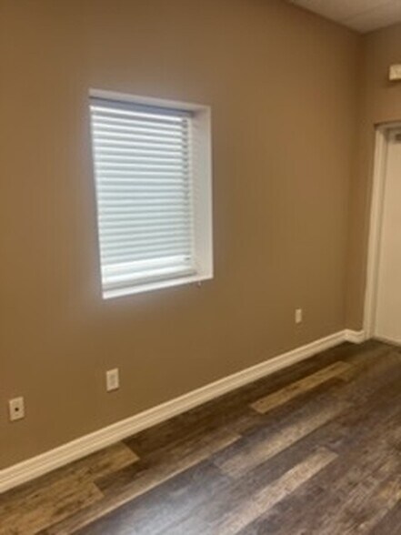 16518 House Hahl Rd, Cypress, TX à louer - Photo de l’immeuble – Image 2 sur 13