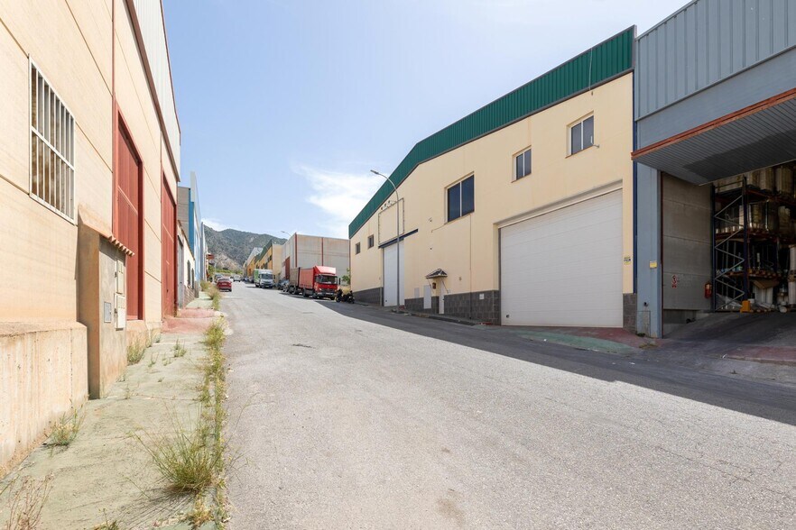 Calle los Olivos, 4, Dúrcal, Granada à vendre - Photo de l’immeuble – Image 3 sur 35