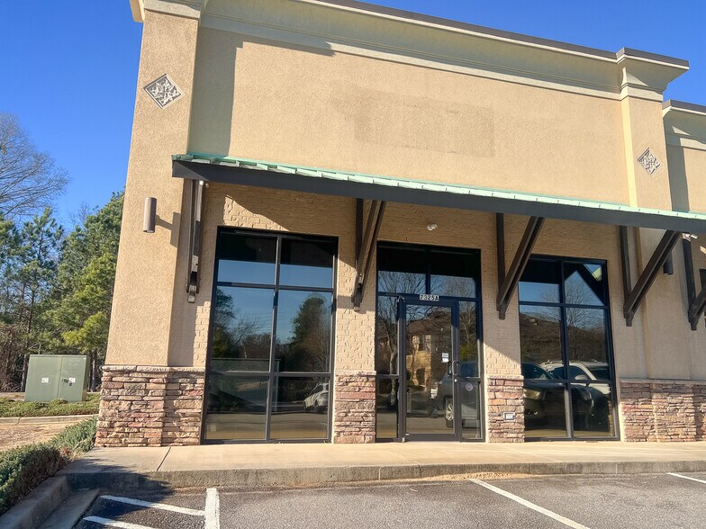 7325 Saint Andrews Rd, Irmo, SC à louer - Photo de l’immeuble – Image 2 sur 22