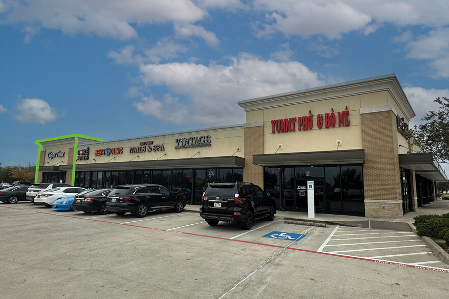 15718 S Highway 288, Pearland, TX à louer - Photo de l’immeuble – Image 1 sur 8