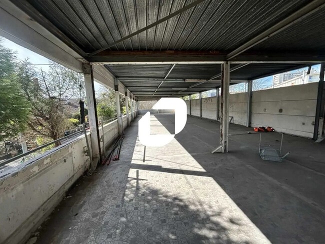 Plus de détails pour Bureau à vendre