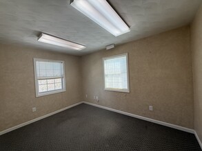 2415 Route 6, Hawley, PA à louer Photo intérieure– Image 1 sur 6