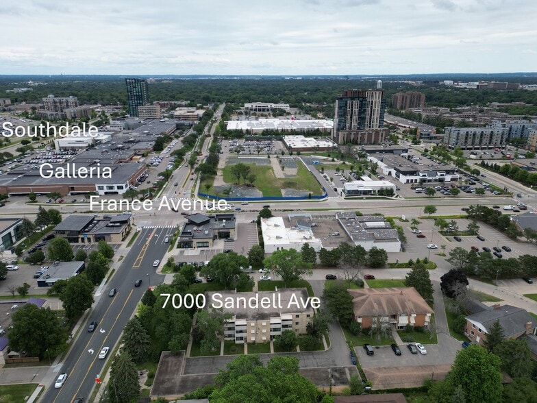 7000 Sandell Ave, Edina, MN à vendre - Photo de l’immeuble – Image 2 sur 16