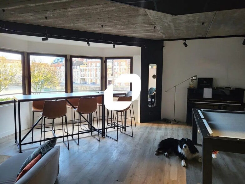 Bureau dans Lille à louer - Photo de l’immeuble – Image 2 sur 7