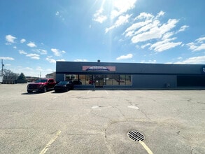 240 Roosevelt Ave E, Battle Creek, MI à louer Photo de l’immeuble– Image 2 sur 6