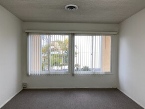 2100 N Sepulveda Blvd, Manhattan Beach, CA à louer Photo intérieure– Image 2 sur 6