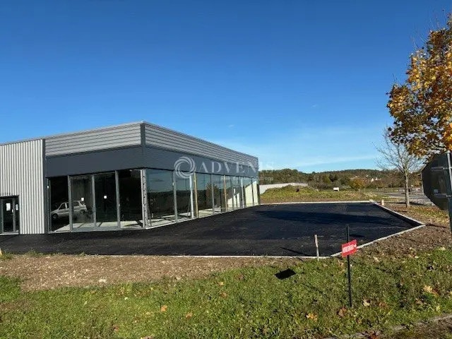 Local commercial dans Trélissac à vendre - Photo de l’immeuble – Image 3 sur 7