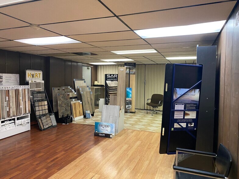 437 Mcgregor Ave NW, Canton, OH à vendre - Photo de l’immeuble – Image 3 sur 7