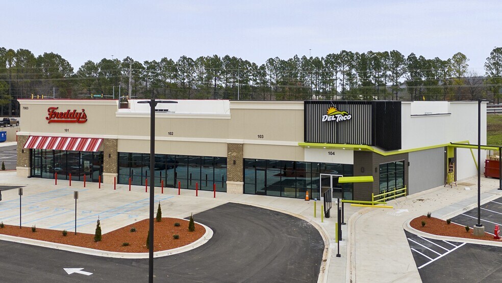 7003 Cabela Dr Nw, Huntsville, AL à louer - Photo de l’immeuble – Image 3 sur 4